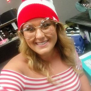 Meet your Posher, Lydia